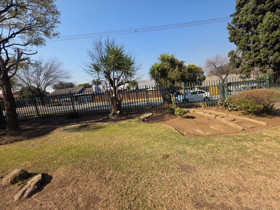 To Let 3 Bedroom Property for Rent in Dinwiddie Gauteng