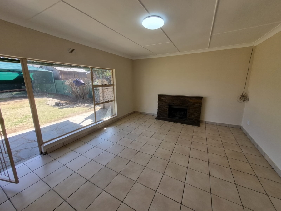 To Let 3 Bedroom Property for Rent in Dinwiddie Gauteng