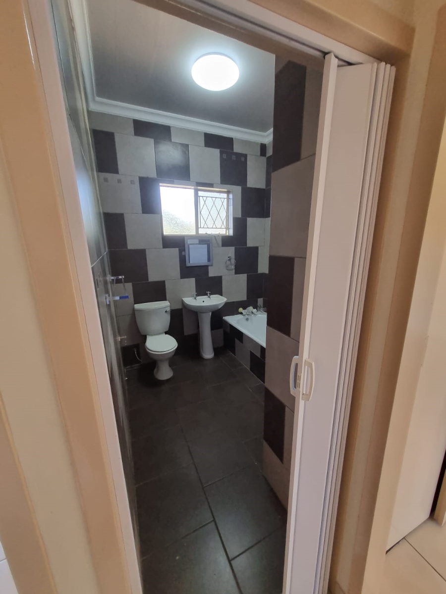 To Let 3 Bedroom Property for Rent in Dinwiddie Gauteng
