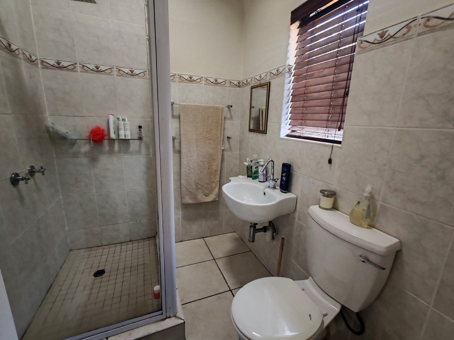 6 Bedroom Property for Sale in Villieria Gauteng