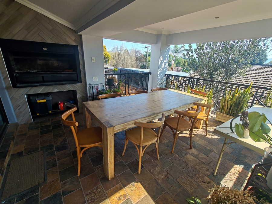 6 Bedroom Property for Sale in Villieria Gauteng