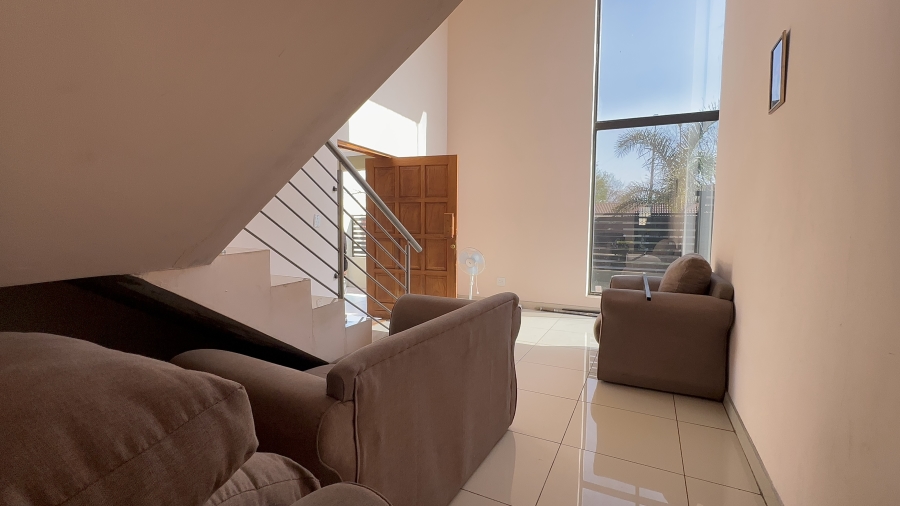 4 Bedroom Property for Sale in Dawn Park Gauteng