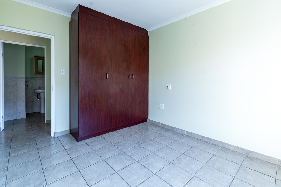2 Bedroom Property for Sale in Willow Park Manor Gauteng
