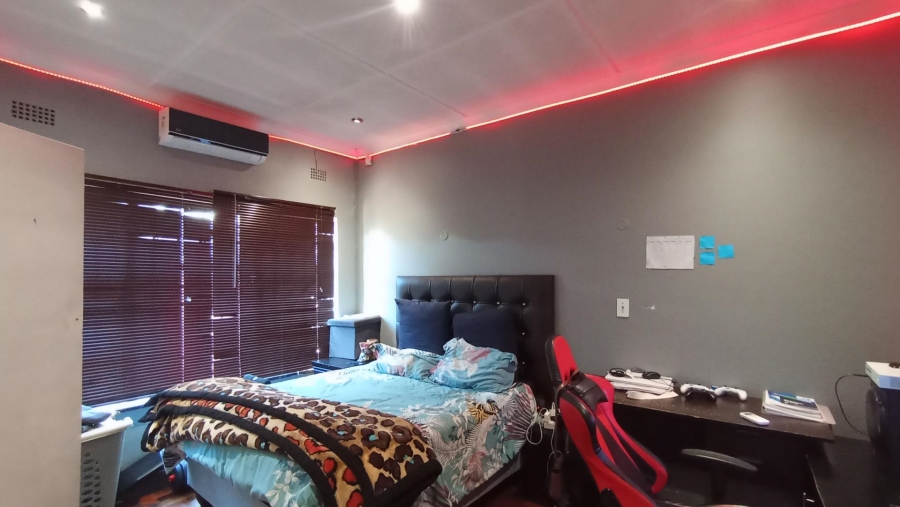 4 Bedroom Property for Sale in Oriel Gauteng