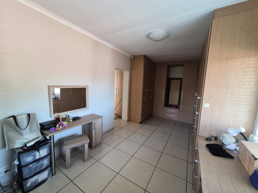 To Let 4 Bedroom Property for Rent in Eden Glen Gauteng