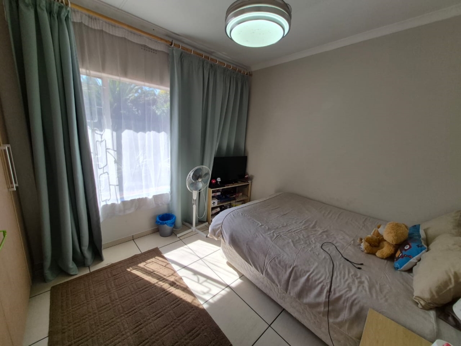 To Let 4 Bedroom Property for Rent in Eden Glen Gauteng