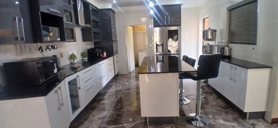 3 Bedroom Property for Sale in New Market Gauteng