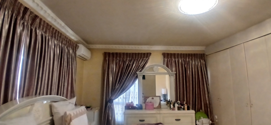 3 Bedroom Property for Sale in New Market Gauteng
