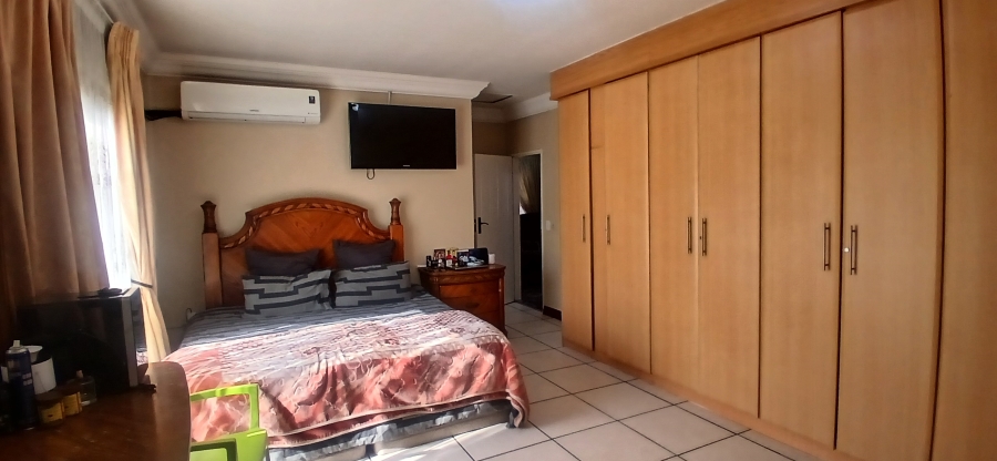 3 Bedroom Property for Sale in New Market Gauteng