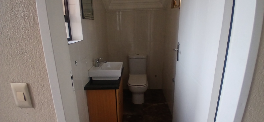 3 Bedroom Property for Sale in New Market Gauteng