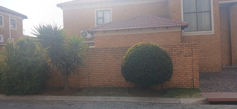 3 Bedroom Property for Sale in New Market Gauteng