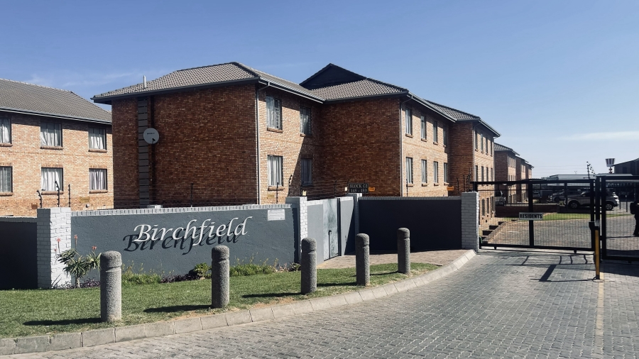2 Bedroom Property for Sale in Grand Central Gauteng