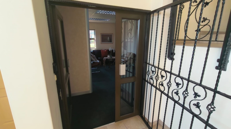 To Let Commercial Property for Rent in Highveld Gauteng