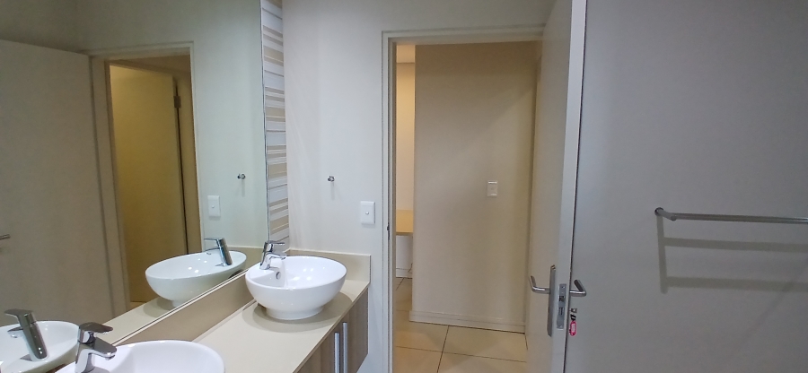 To Let 2 Bedroom Property for Rent in Rosebank Gauteng