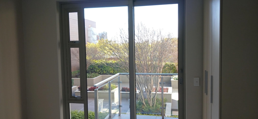 To Let 2 Bedroom Property for Rent in Rosebank Gauteng