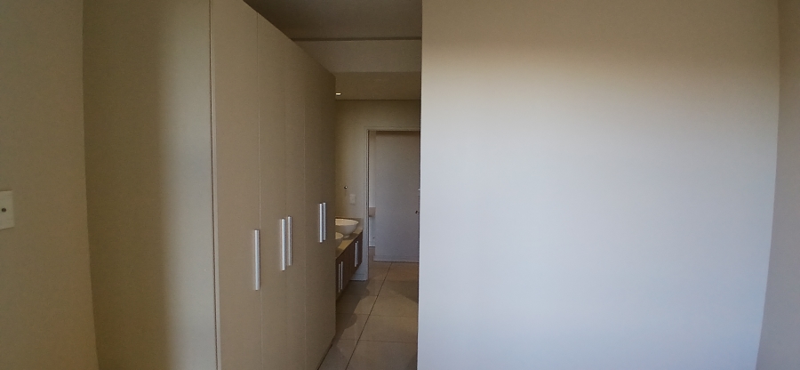 To Let 2 Bedroom Property for Rent in Rosebank Gauteng