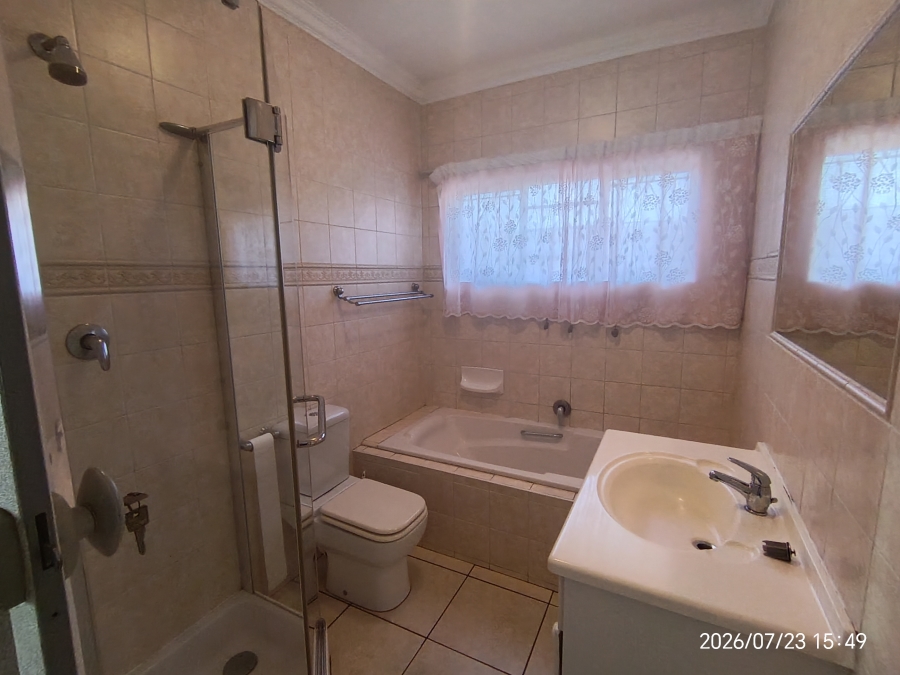 To Let 3 Bedroom Property for Rent in Edleen Gauteng
