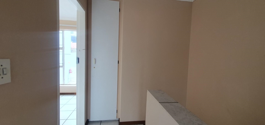 2 Bedroom Property for Sale in Winchester Hills Gauteng