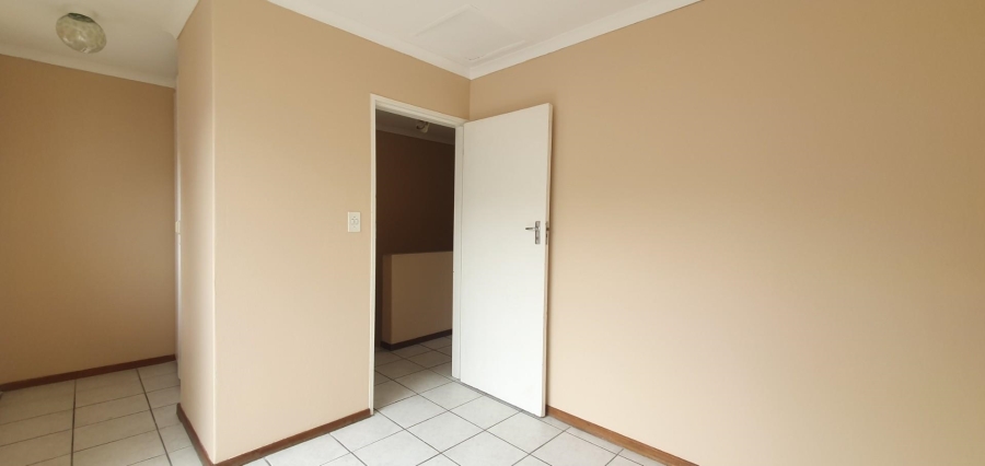 2 Bedroom Property for Sale in Winchester Hills Gauteng
