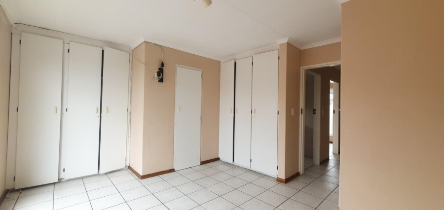 2 Bedroom Property for Sale in Winchester Hills Gauteng