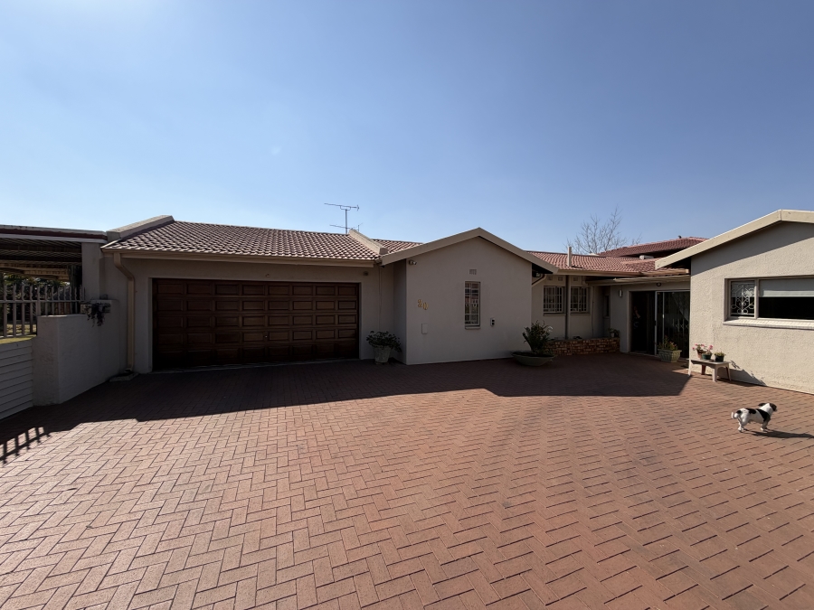 4 Bedroom Property for Sale in Dalpark Gauteng