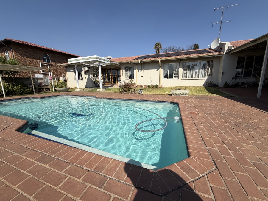 4 Bedroom Property for Sale in Dalpark Gauteng