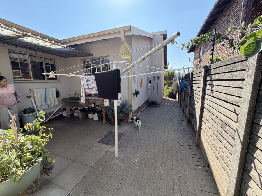 4 Bedroom Property for Sale in Dalpark Gauteng