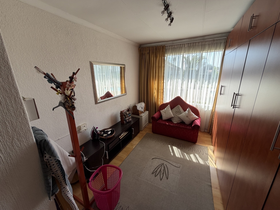4 Bedroom Property for Sale in Dalpark Gauteng