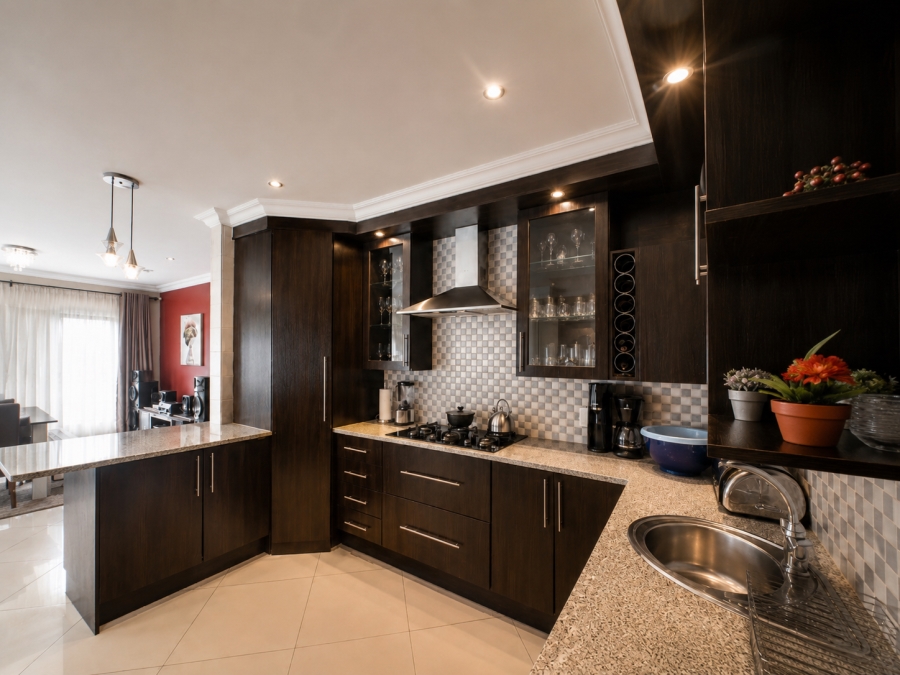 5 Bedroom Property for Sale in Thatchfield Estate Gauteng