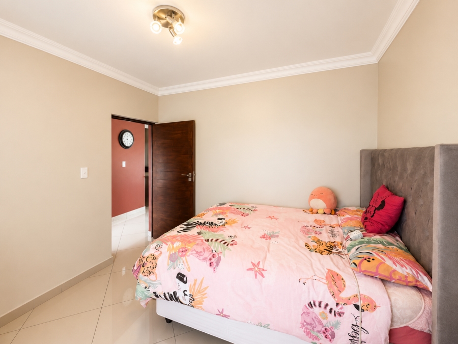 5 Bedroom Property for Sale in Thatchfield Estate Gauteng