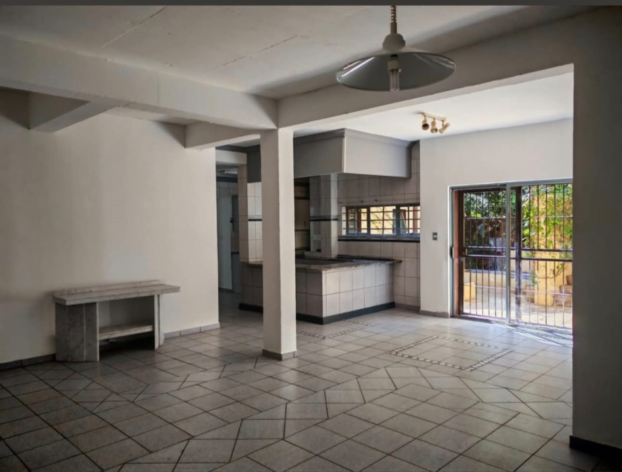13 Bedroom Property for Sale in Groenkloof Gauteng