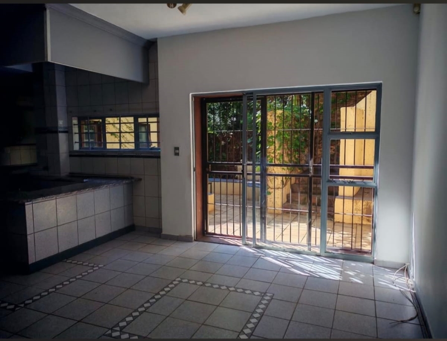 13 Bedroom Property for Sale in Groenkloof Gauteng