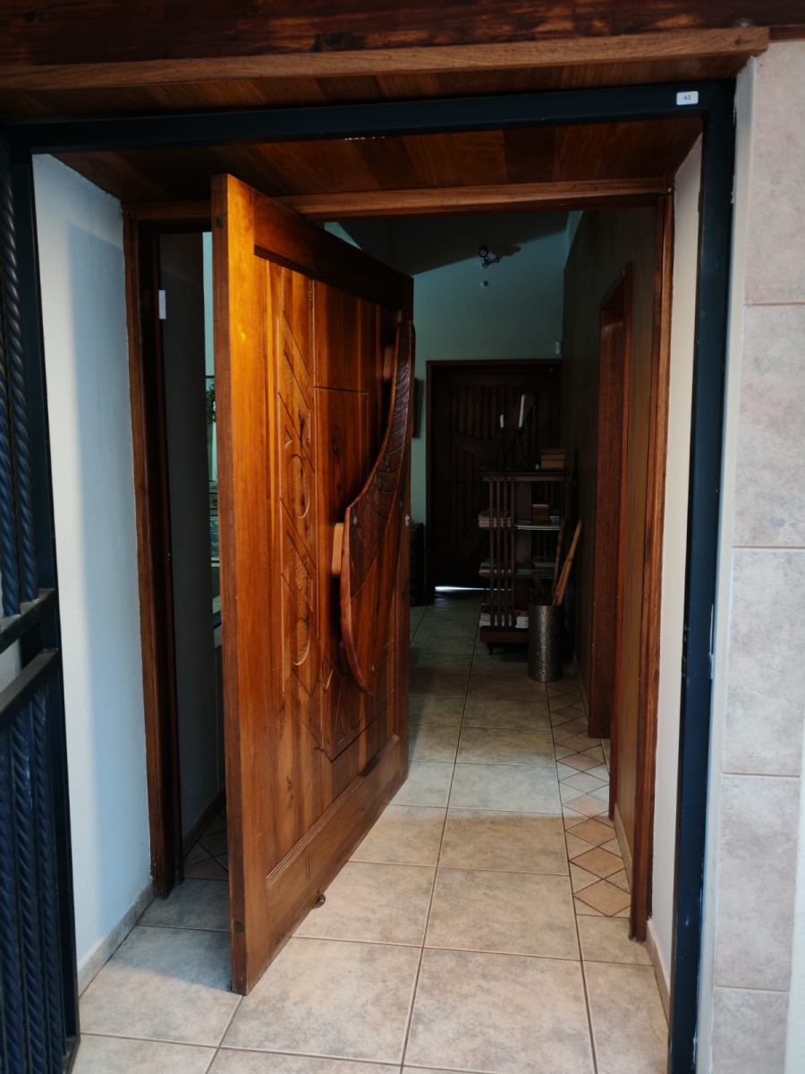 13 Bedroom Property for Sale in Groenkloof Gauteng