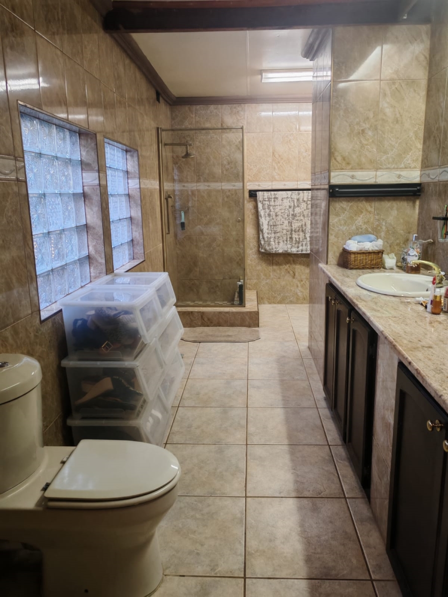 13 Bedroom Property for Sale in Groenkloof Gauteng