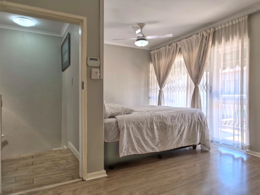 To Let 3 Bedroom Property for Rent in Fairland Gauteng