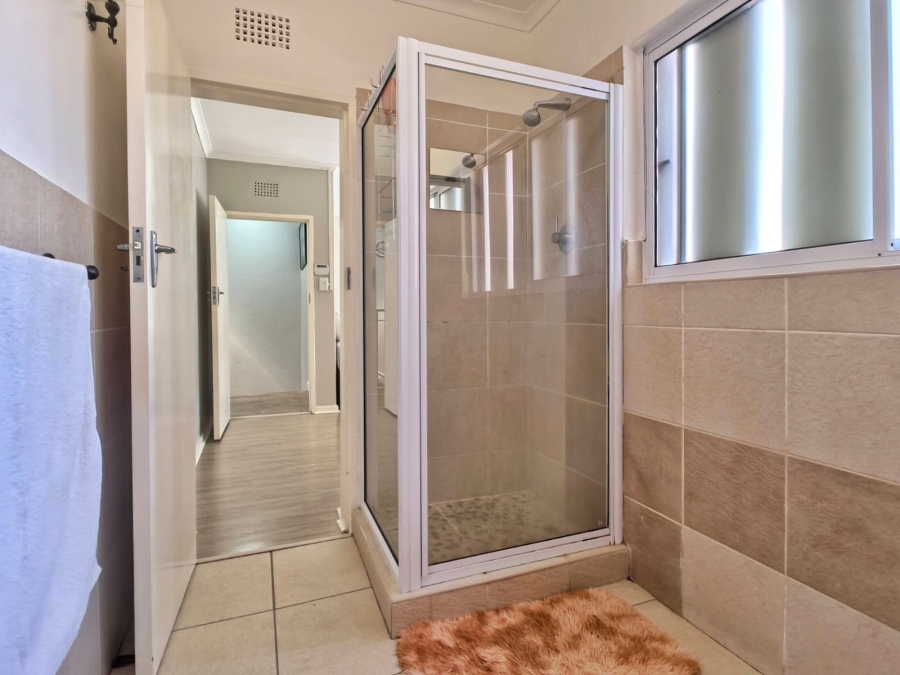 To Let 3 Bedroom Property for Rent in Fairland Gauteng