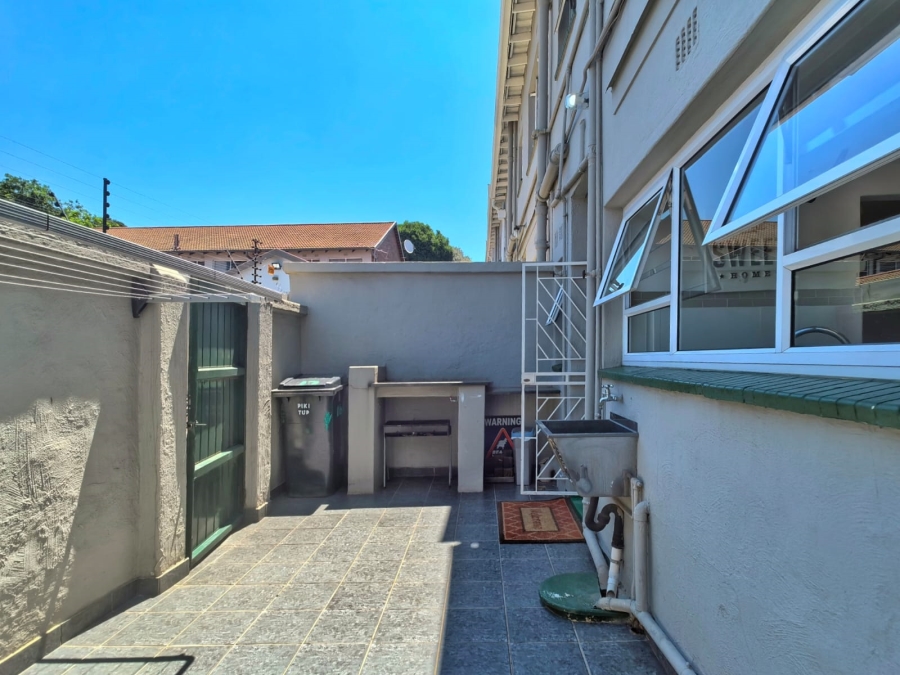 To Let 3 Bedroom Property for Rent in Fairland Gauteng