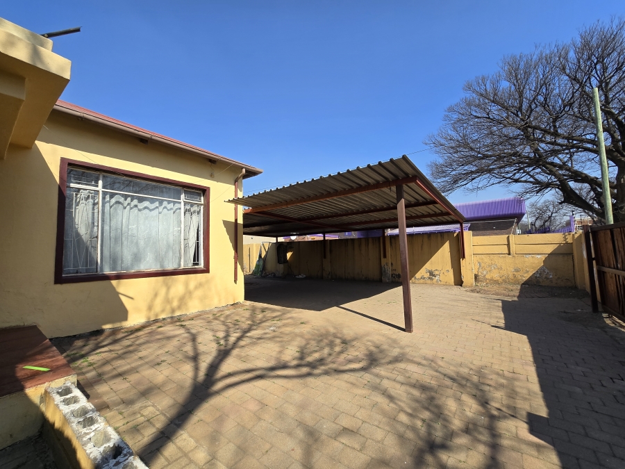 6 Bedroom Property for Sale in Brakpan Central Gauteng