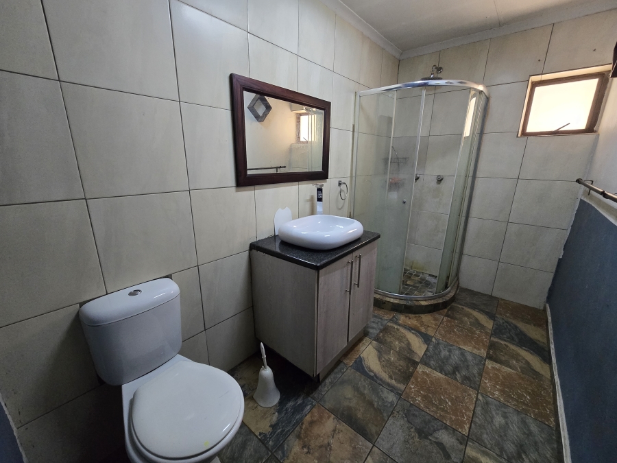 6 Bedroom Property for Sale in Brakpan Central Gauteng