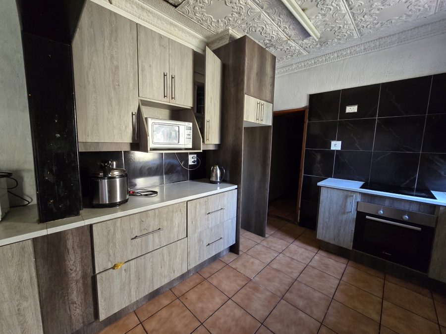 6 Bedroom Property for Sale in Brakpan Central Gauteng