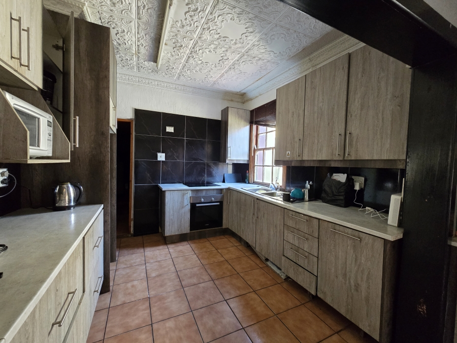 6 Bedroom Property for Sale in Brakpan Central Gauteng
