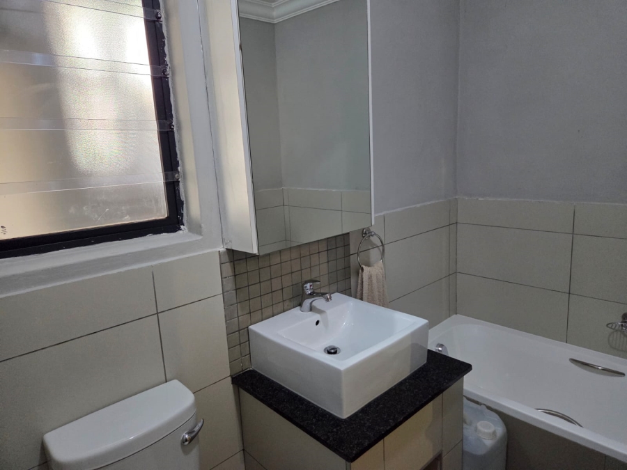 To Let 1 Bedroom Property for Rent in Chartwell Gauteng