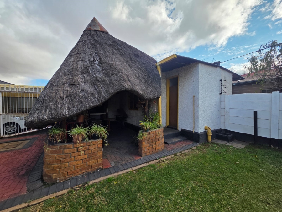 3 Bedroom Property for Sale in Vanderbijlpark CW 5 Gauteng