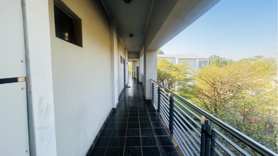 1 Bedroom Property for Sale in Jackal Creek Golf Estate Gauteng