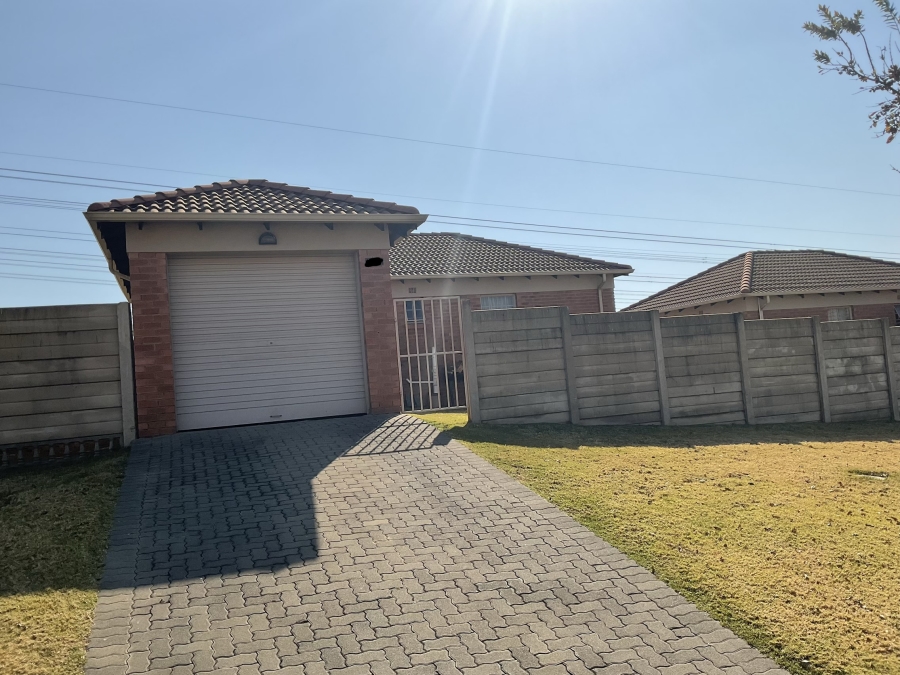 3 Bedroom Property for Sale in Thatch Hill Estate Gauteng