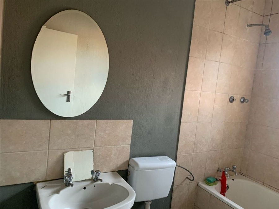 2 Bedroom Property for Sale in Kempton Park Central Gauteng