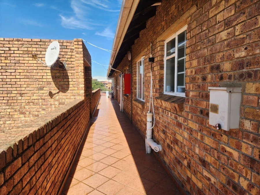 2 Bedroom Property for Sale in Kempton Park Central Gauteng