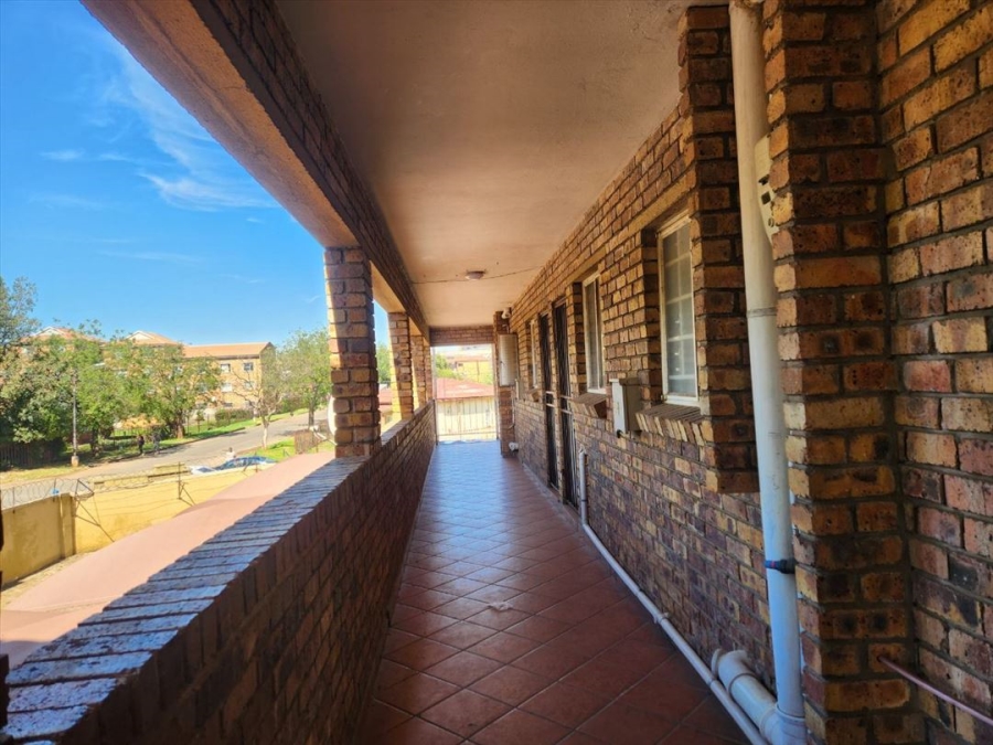 2 Bedroom Property for Sale in Kempton Park Central Gauteng