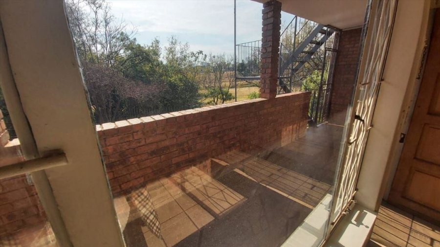 2 Bedroom Property for Sale in Croydon Gauteng