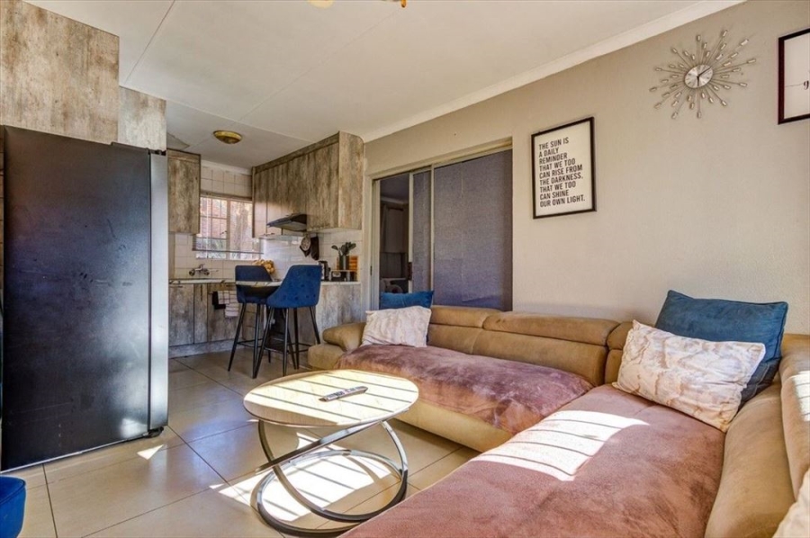 3 Bedroom Property for Sale in Birchleigh Gauteng